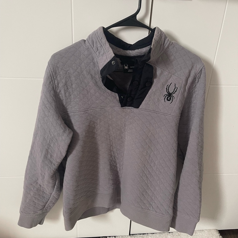 Men's Spyder sweatshirt. Used by good condition .